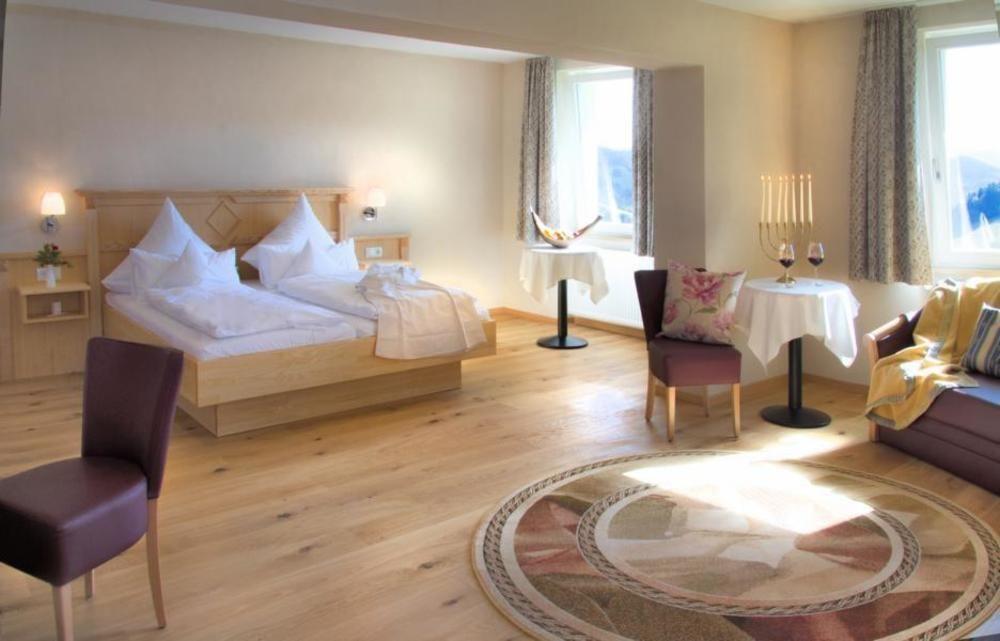 "Gutshof Lilienfein" - Medical Resort & Herbal Spa Im Suedschwarzwald فيدين المظهر الخارجي الصورة