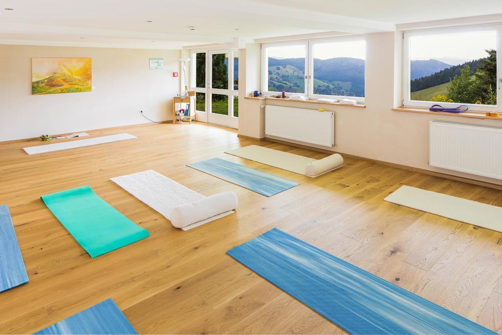 "Gutshof Lilienfein" - Medical Resort & Herbal Spa Im Suedschwarzwald فيدين المظهر الخارجي الصورة